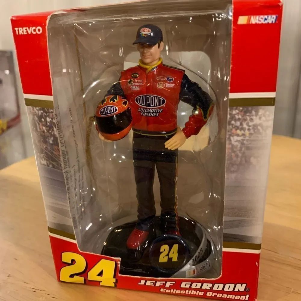 Jeff Gordon 24 Collectible Ornament